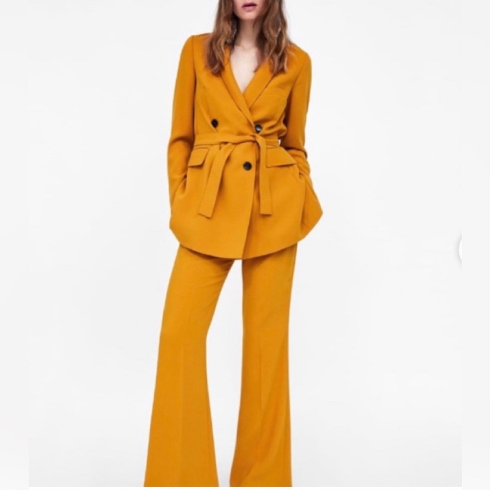 Zara Mustard  yellow Trousers